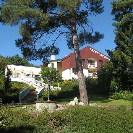 Hotel Penzion Lázeňský dům Buchlovice Exteriér fotografie